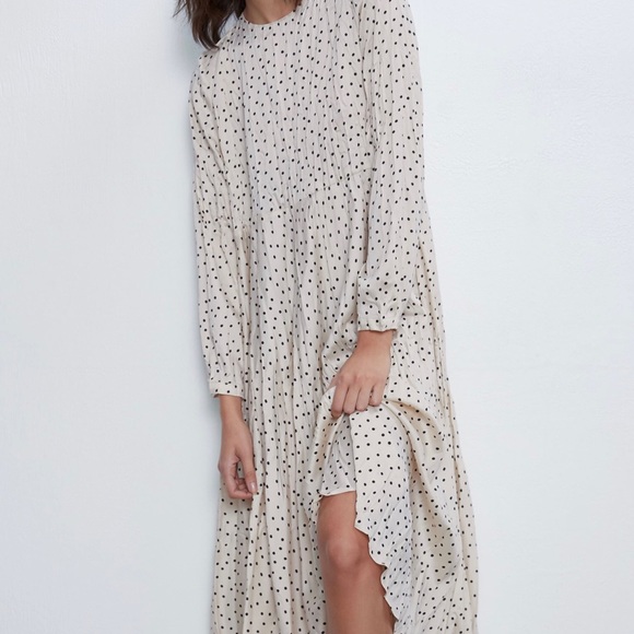 Zara flowy dress - Picture 2 of 5